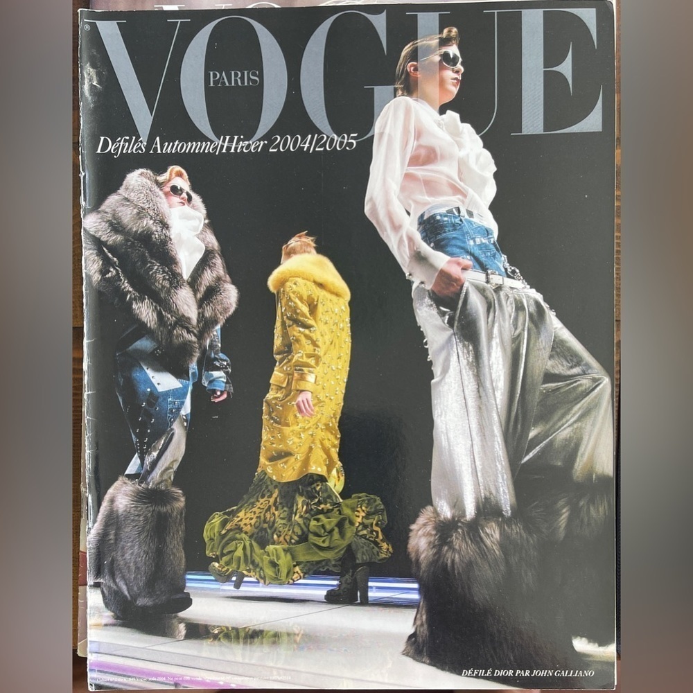 VOGUE Paris supplement 849 August 2004 Defiles Automne/Hiver 2004/2005